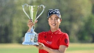 ツアー17勝目の上田桃子が「赤」を着た理由「この3日間もテレビを見ていました」