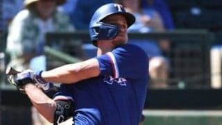 【MLB】バット“2本持った”決勝打が「変態打ちすぎる」　摩訶不思議な事態に騒然