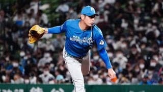 超遅球が「よく曲がるなー」　打者も大苦戦の“魔球”が「綺麗に吸い込まれていく」