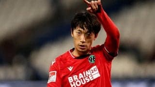 「バッグの概念を変えた男」室屋成のシュールな姿に続々ツッコミ「スケボー持ってますみたいな雰囲気だしてくる」