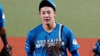 吉田輝星が執念の“四つん這い”　清宮のミス救った珍技は「こんなの初めて見た」