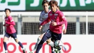 C大阪がMF乾貴士への処分を発表！ 交代時の不満爆発で6試合の出場停止、試合後にチーム規律・秩序を乱す行動も