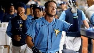 がん闘病の8歳少女へ　“奇跡”の特大弾打ったMLB選手が涙「僕にギフトをくれたんだ」