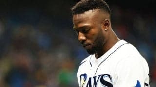 【MLB】遊撃へのゴロが「どうやったら本塁打に？」　ボール蹴った外野手は「何してるんだ」