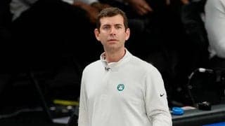 スティーブンズがレイカーズのHC就任を否定…「私はセルティックスから離れない」