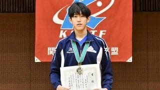 【卓球部】男子団体戦惜しくも２位、シングルスは葛西が優勝し佐藤は３位入賞