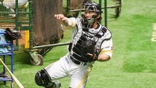 コロナ禍＆“鷹・甲斐効果”で捕手の防具が人気　野球専門店で品薄になる異例事態