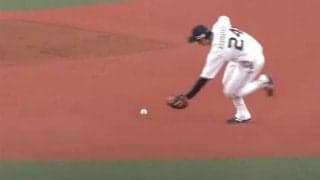 「なんじゃこの守備」　“ルーレット送球”のオリ20歳が「もう坂本やん」