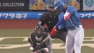 日本ハム万波、ロッテの継投ノーノーを破る一発　チーム初安打に新庄監督大喜び