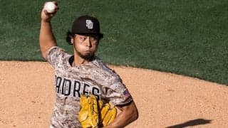 【MLB】打者も泳ぎに泳ぐ「卑劣な球」　ダルビッシュ“低回転魔球”の威力が「非現実的」