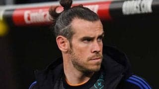 「ありえないほどぎこちない」勝利に沸くレアルの中で1人“気まずそう”なベイル…集合写真からは姿を消す