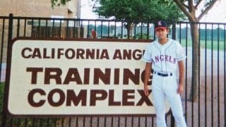 槍持った盗賊が試合襲撃、家畜放牧のジャングルでプレー…壮絶体験した元投手の今