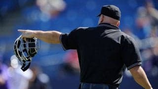 退場処分にブチ切れ「バカな行動だ」　事態悪化させた“愚行”に「失望した」