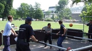 100年を超えて愛される「サッカーゲーム」の魅力(3)「生身の人間を使用」「30人対30人」　止まらない進化と「情熱」