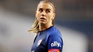 アメリカ女子代表FWモーガンがノーバン投球! パドレスの始球式に登場「招待してくれてありがとう」