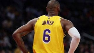 今季後半戦のユニフォーム売り上げトップはレブロン！ シクサーズのハーデンが2位に