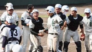 二松学舎大付、サヨナラ決勝進出の裏にOB鈴木誠也の存在「誠也さんもチームを第一に」