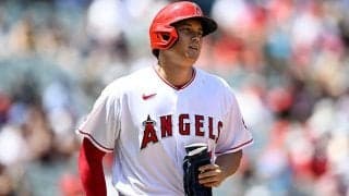 【MLB】大谷翔平、“オールドスタイル”で気分転換？　第1打席で四球→先制生還、3戦ぶり得点