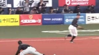 地面で“方向転換キャッチ”は「超高度」　衝撃の美技が「パ・リーグの菊池」