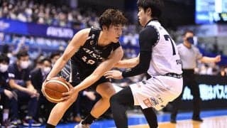 “密着マーク”で相手司令塔を封殺　バスケ三河の23歳エース、CS圏内死守へ圧巻プレー