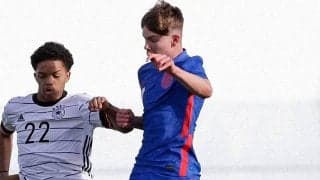 「リプレイだと思った」ベイルやシアラー輩出の育成の名門サウサンプトンからスター誕生!? 16歳MFが前半だけで衝撃のソロゴール3発