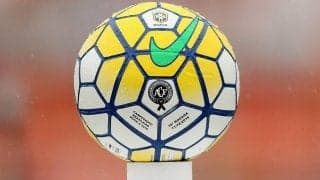 再生回数120万回超、侵入者によるGK指導がブラジルで爆笑誘う!! 機動隊が来ても動じず