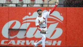 【MLB】外野から156キロ爆裂肩が「悪魔のよう」　衝撃の大遠投が「なんて送球だ！」