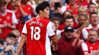 ファンに愛される冨安健洋、これで正式に一員に!? アーセナル＆トッテナムの選手御用達のレストランでチームメイトと会食