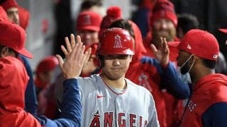 【MLB】大谷翔平は「頭小さいからこうなる」　HR後のカウボーイハット姿が「ボブルヘッド」