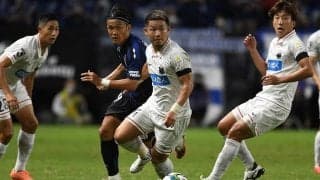 「漫画のような落ち方」札幌FWが圧巻の「ドライブシュート」で湘南を撃破!「月間ベスト級ゴール」でホーム初勝利に導く!