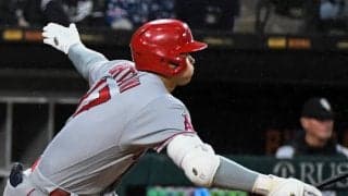 【MLB】大谷翔平の「何という手の使い方！」　地元放送席が驚嘆、豪快弾の後の“技あり打”