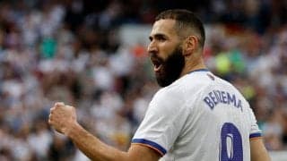 ｢優勝を決めたのはこの男｣!!カリム・ベンゼマ｢圧巻ゴール｣でレアル・マドリードの2シーズぶりラ・リーガ制覇を決める!アンチェロッティ監督も大記録を達成!