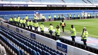 「ユナイテッドの守備陣」「今季のドルトムント」侵入者を防げない警備員を守備崩壊とファンが揶揄