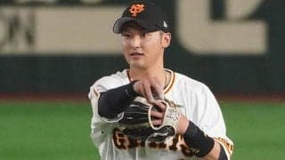 「ヤバすぎる」爆走キャッチから“背面投げ”　ファン驚愕の「なんやこの守備範囲」