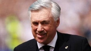 名将はノリも一流？レアル監督の「マフィアにしか見えない」“葉巻姿”が反響「こんな姿は見たことない」