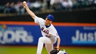 投手に“誤審を謝罪”　MLB球審の仕草に米メディア注目「万国共通の『俺が悪い』だ」