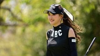 「2人とも可愛い」　ゴルフ臼井麗香＆稲見萌寧のプロフィール撮影に「キュン」の声