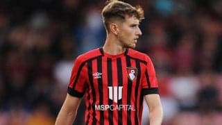 24歳MFがガンを克服、その日にチームはプレミア昇格の二重の喜び「サッカーを続けていくことがとても楽しみだ」