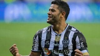ブラジルの地で元Jリーガー同士がユニフォーム交換！試合には4人のJリーグ経験者がベンチ入り