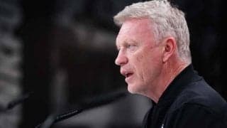 「彼のボールが短かった」ボールボーイに背後からボレーを蹴り込む…退場処分のモイーズ監督が謝罪