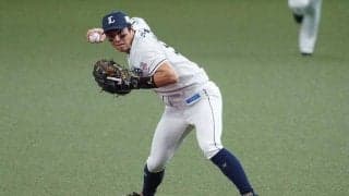 「球浮き上がっとるやん」　一塁手のミット突き刺す“爆肩”が「メジャーリーガーばり」