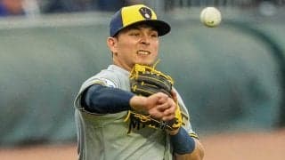 【MLB】“直角変化”の打球に反応した三塁手が「えぐい」　奇跡の連係は「めっちゃいい」