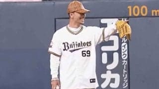 人気ラッパーが投じた「かなり速いボール」　場内どよめいた“本気投球”が「素晴らしい」