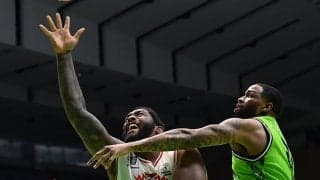 ジョシュア・スミスを筆頭に4名が2ケタ得点を挙げた富山が敵地で北海道に勝利