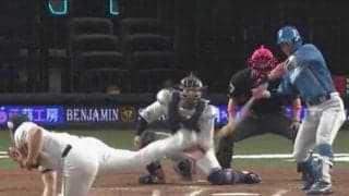 「めっちゃボールなのに…」　1m手前のワンバン振らせる“急速落下”が「エグすぎ」