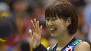 180cm超え木村沙織＆大友愛、名セッターを挟む身長差ショットに反響「腰の位置スゲエ」