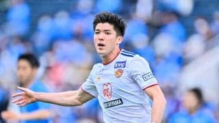 【J2「首位交代」】「8戦負けなし」新潟が「連敗」の横浜FCを抜き首位奪取！同勝点で2位・仙台、「古巣・長崎からゴール」FW富樫敬真が語った“勝点12”分の「たくましい言葉」！(1)