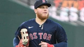 【MLB】外野手襲った“ハプニング”　崩れ落ちるフェンスに騒然「大笑いした」「器物破損」