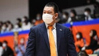 新潟が平岡富士貴HCとの契約継続を発表「多くの勝利届けられるよう尽力する」