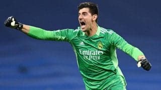 充実のシーズンを過ごすレアル守護神クルトワ、堂々交際宣言のモデル彼女が30歳誕生日をお祝い